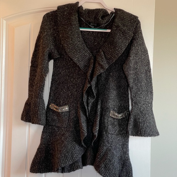 APT. 9 Women's Gray Cardigan Sweater Top Wool Ruffle Rhinestone Pockets, Sz S - Picture 3 of 16